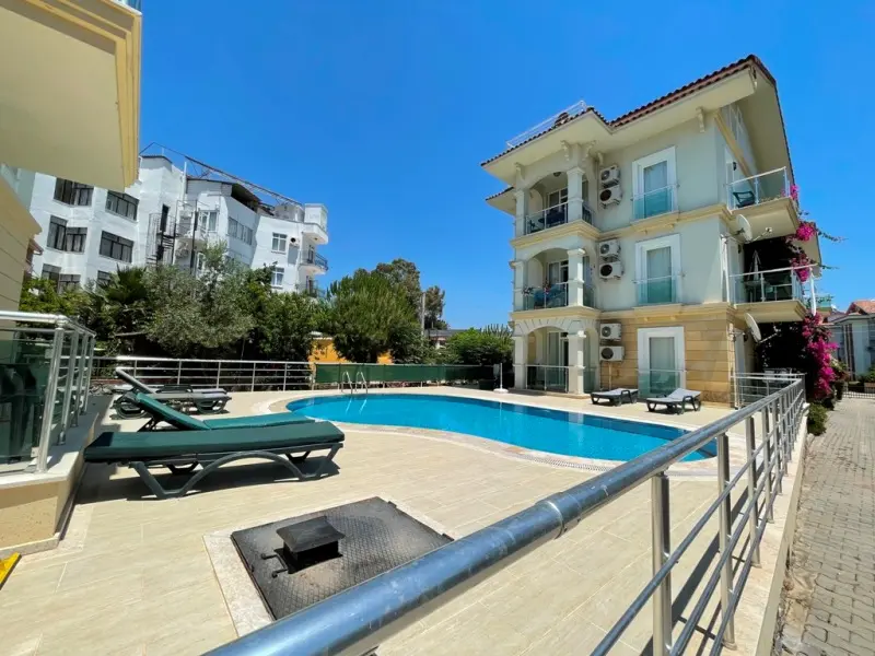 Business in Calis